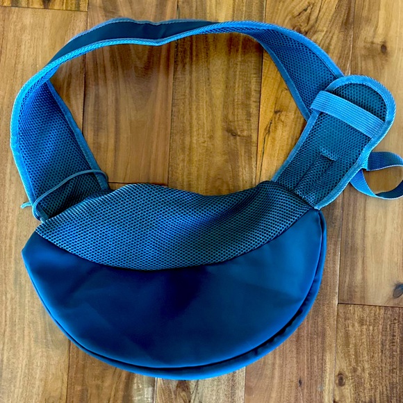 Brand new cat sling! - Picture 2 of 2